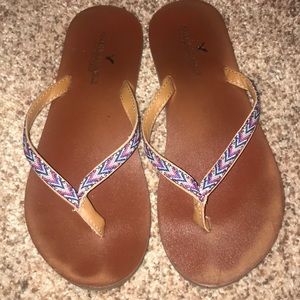 American Eagle Outfitters chevron flip flops sz 7